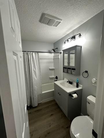 2 Bedroom Shawnee Ranch Apartment